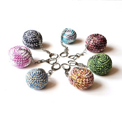 Antistresová klíčenka hakisák - další barevné varianty k dostání na našem e-shopu